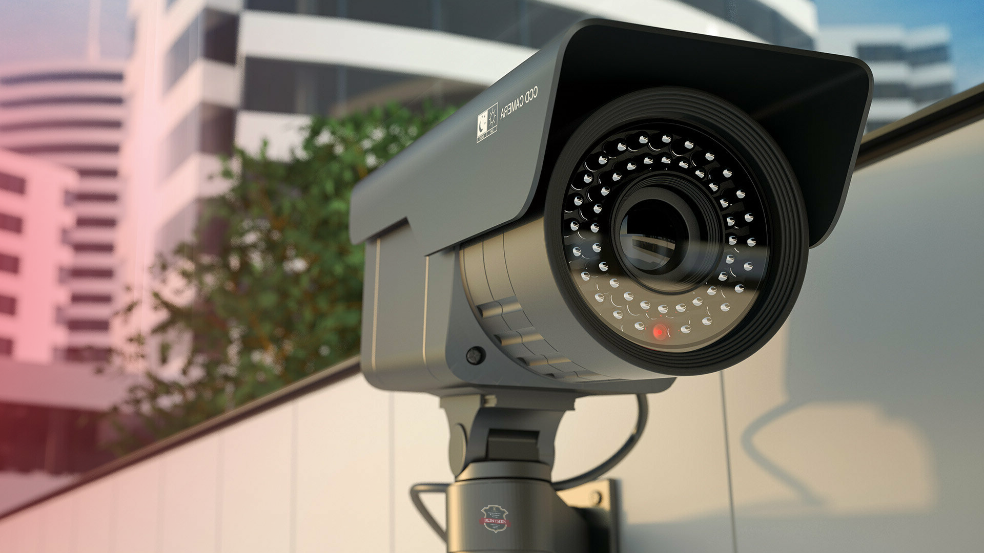 Imagem de um homem com a logotipo da BLINTHEK